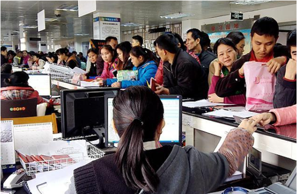 吕梁公积金离职封存后还可以提取出来吗？需要收费吗？